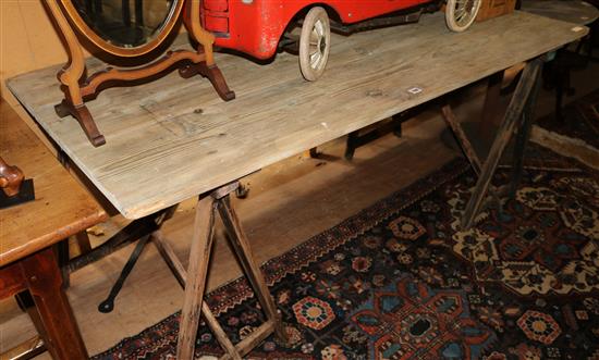 Pine trestle table